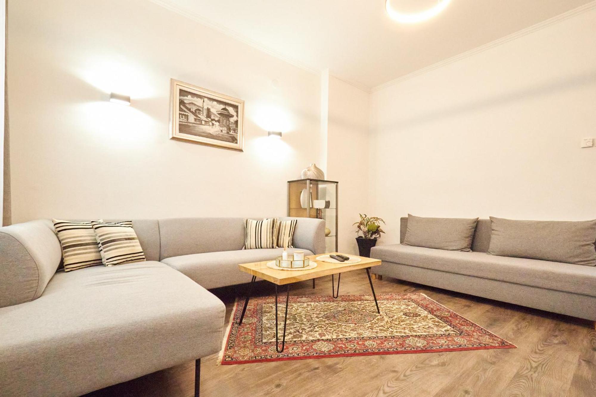Old Town Elegance Sarajevo Appartement Buitenkant foto